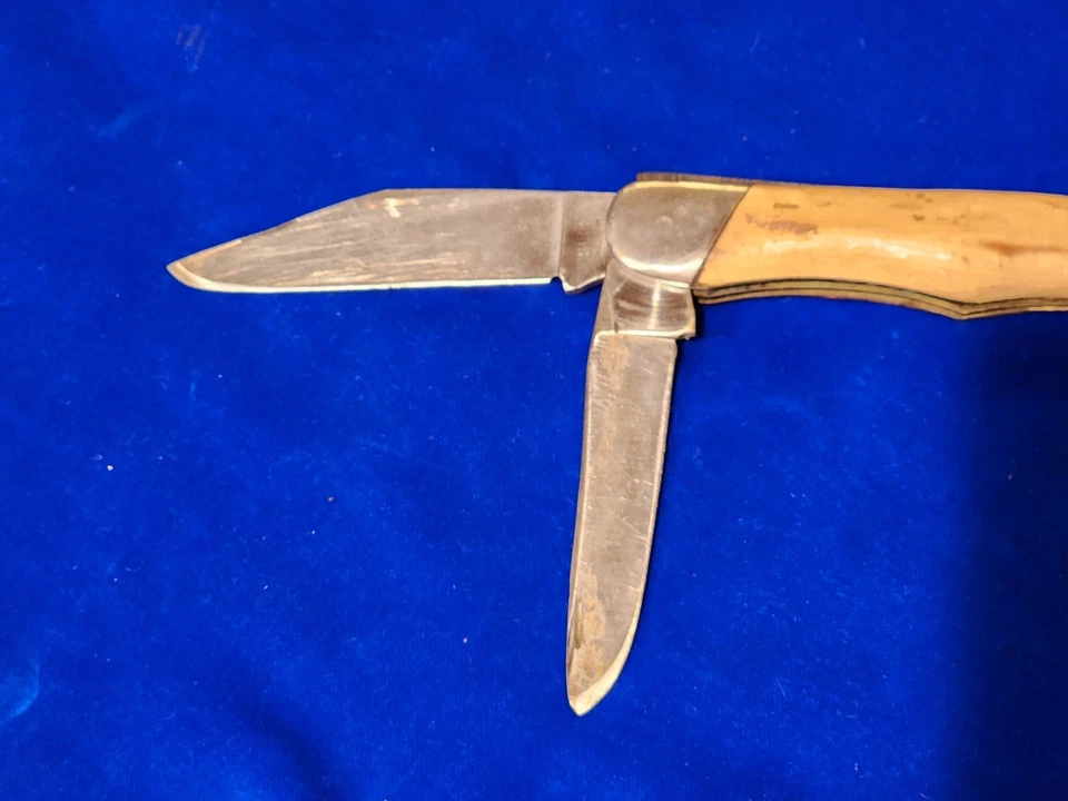 Cuchillo plegable vintage Buck 317 EE. UU. Trailblazer 2 hojas mango de madera Foto 4 de 4