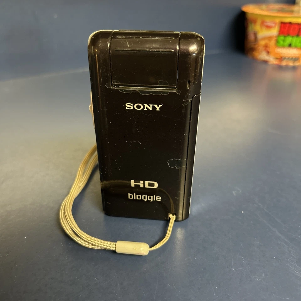 Sony HD Bloggie MHS-PM5 Camcorder No Charger As Is - Image 2 of 4