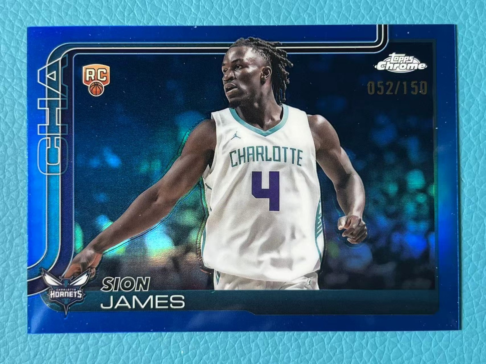 Sion James 2025-26 Topps Chrome 052/150 Blue Refractor RC Hornets #283