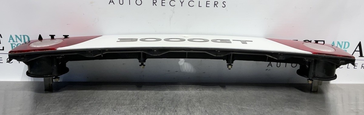 1992 Mitsubishi 3000gt Center Tail Light for sale online | eBay 1992 Mitsubishi 3000gt Center Tail Light for sale online | eBay