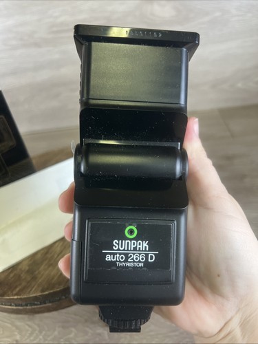 SUNPAK AUTO 266D Made in Japan FLASH * + Manual BRAND NEW Old Stock - Picture 2 of 10