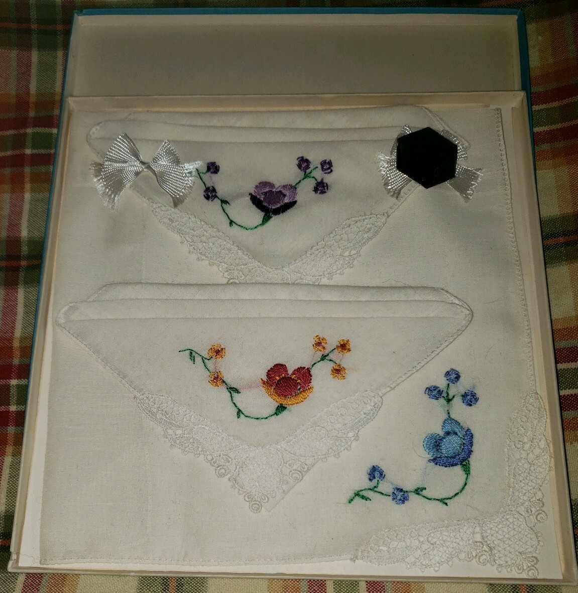 Picture 1 of 6