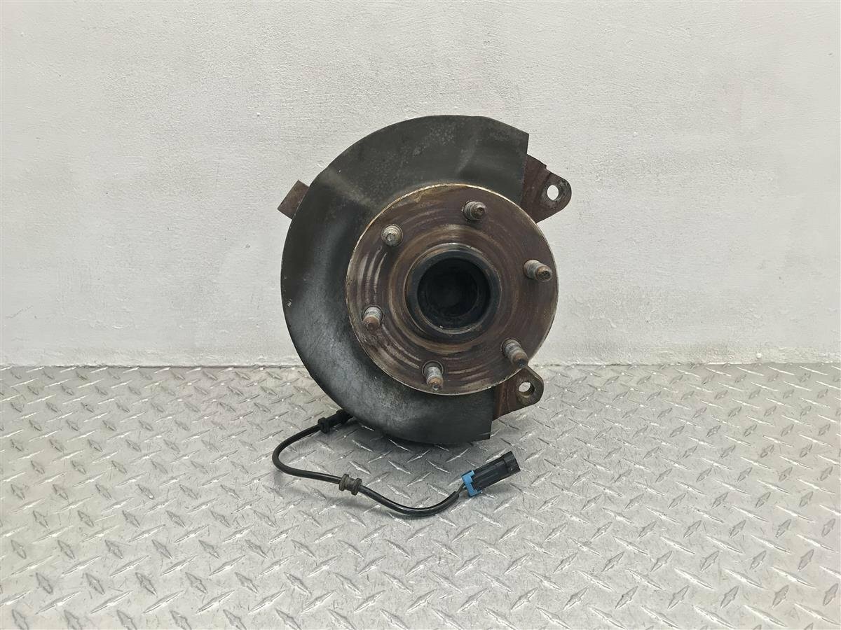 2005 CHEVROLET EXPRESS 1500 DRIVER FRONT KNUCKLE w/HUB OEM