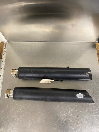 2018 Harley Davidson Street Bob FXBB Vance & Hines Twin Slash 3" Slip Ons Set - Foto 10 di 10