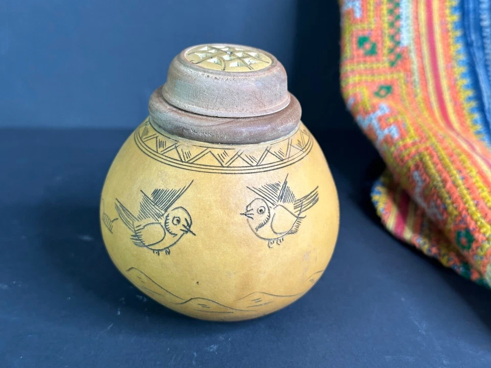 Old Chinese Cricket Holder with Carved Birds …beautiful collection and display - image 4 of 4