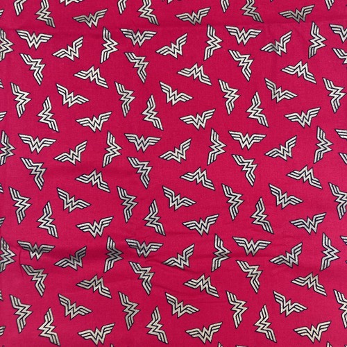 2 Yards Wonder Woman Logo DC Comics Licensed Gold & Red 100% Cotton Fabric - Picture 5 of 5