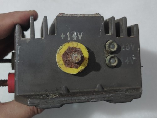 C.E. Niehoff 76761-N3225 Voltage Regulator 14V & 28V DC - Picture 3 of 13