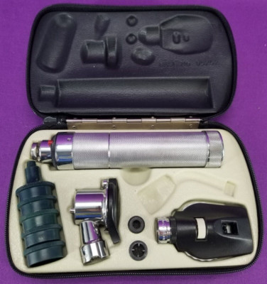 Welch Allyn 20200 Pneumatic Otoscope Ophthalmoscope Set w/ Specula