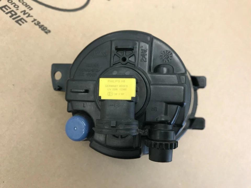 Faro antiniebla izquierdo volvo xc60 c70 c30 10-13 30796680 Foto 3 de 4