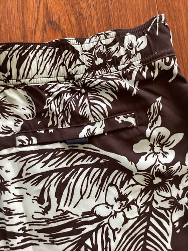 NEU NAUTICA Herren Badeshorts XL tropisch dunkelbraun hellblau gefüttert 6" Schrittlänge Neu mit Etikett - Bild 5 von 8