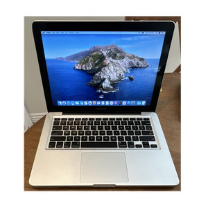MacBook Pro シルバー macOS Catalina Images of 16-inch MacBook Pro reportedly in macOS Catalina 10.15.1