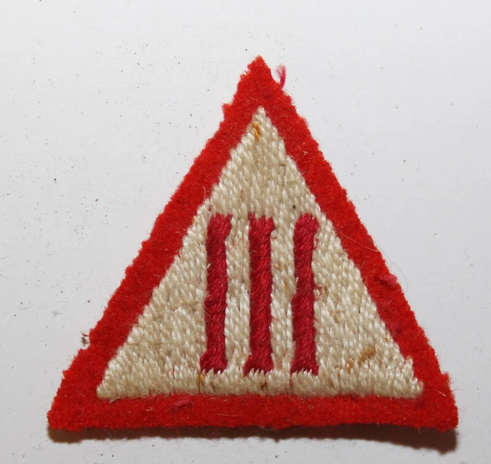 1939  to 45 World War II Original & Genuine Cloth Formation etc Patches - Image 4 of 4