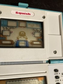 Nintendo Game and Watch Squish MG-61 1986 Working ! One Issue Read Description