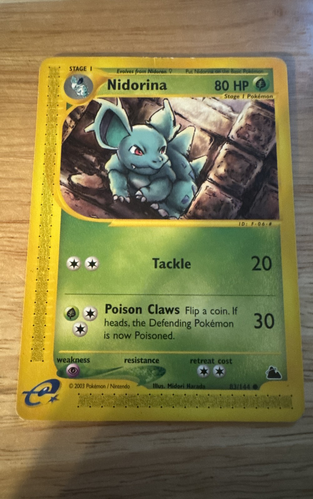 Nidorina 83/144 Skyridge Regular