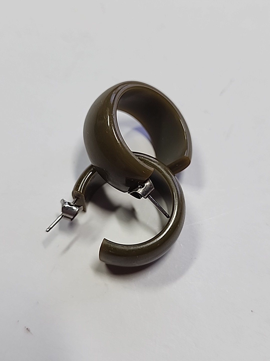 Spinach Solid Green Bakelite Round Half Hoop Pier… - image 1