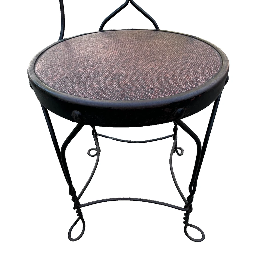 2 sillas antiguas de heladería de hierro forjado asiento rojo EE. UU. Foto 4 de 4