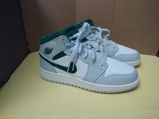 Nike Air Jordan 1 Mid Smoke Grey Lucky Green DQ8426-142 Size 5.5Y / Women's 7