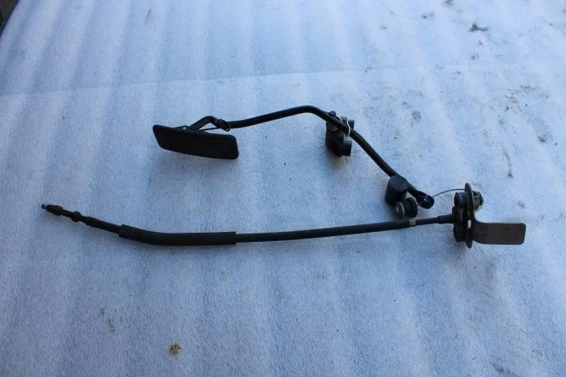 LEXUS SC400 1993 1994 1995 1996 PEDAL ACELERADOR DE GASOLINA + CABLE ACELERADOR Foto 2 de 4