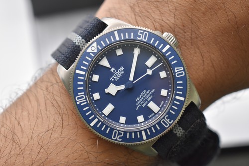 Tudor Pelagos FXD | Titanium | Blue Dial | 25707B | 2023 Box & Papers - Picture 4 of 5