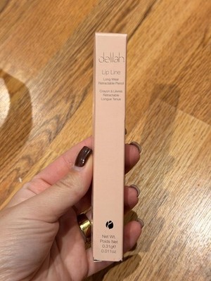 Delilah Lip Line Long Wear Druckstift - Plout 3003