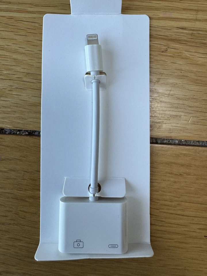 Compatible Lightning to USB 3 Camera Reader - Image 2 of 3