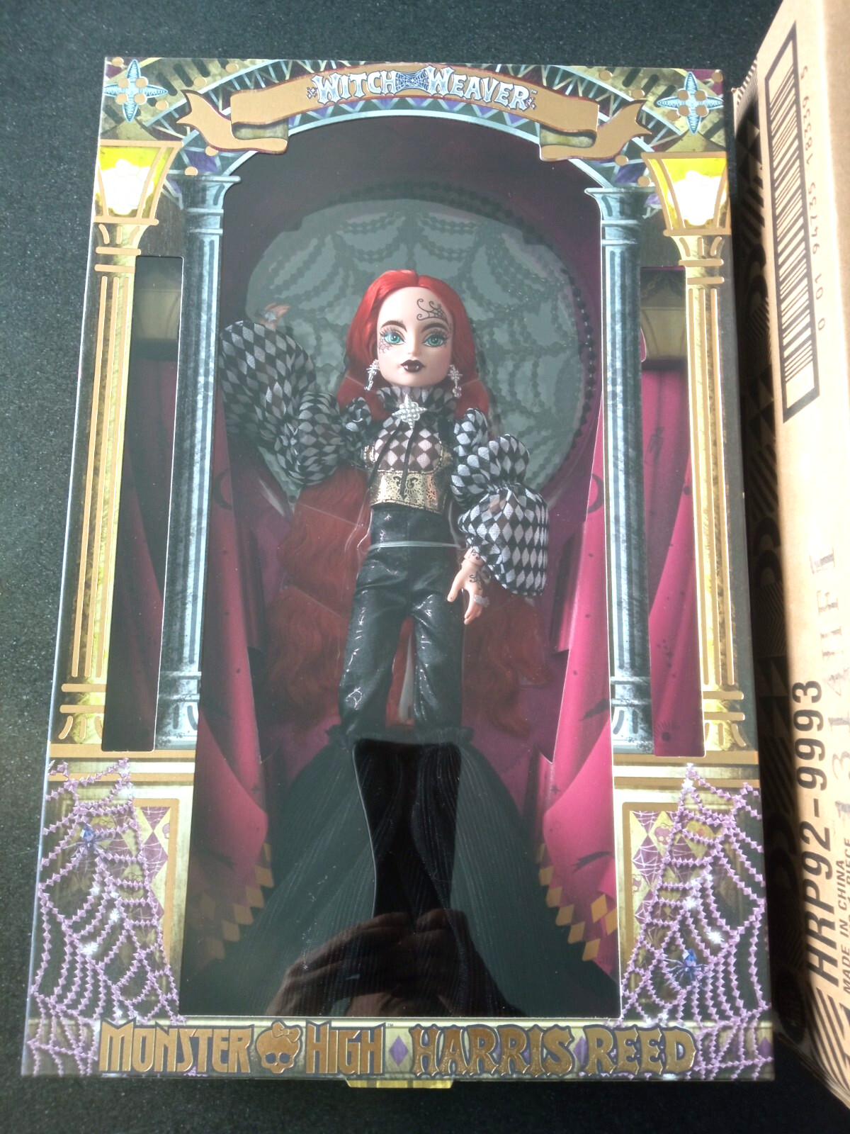 Monster High Witch Weaver Harris Reed HRP92 Figurine de Mode Articulée anti-Poussière