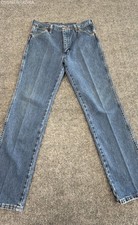 Vintage Wrangler Men's Blue Straight Leg Classic 5-Pocket Jeans Sz 33x31