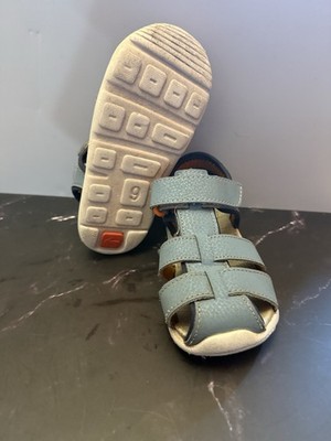 See Kai Run Toddler Closed Toe Fisherman Sandals Size 9