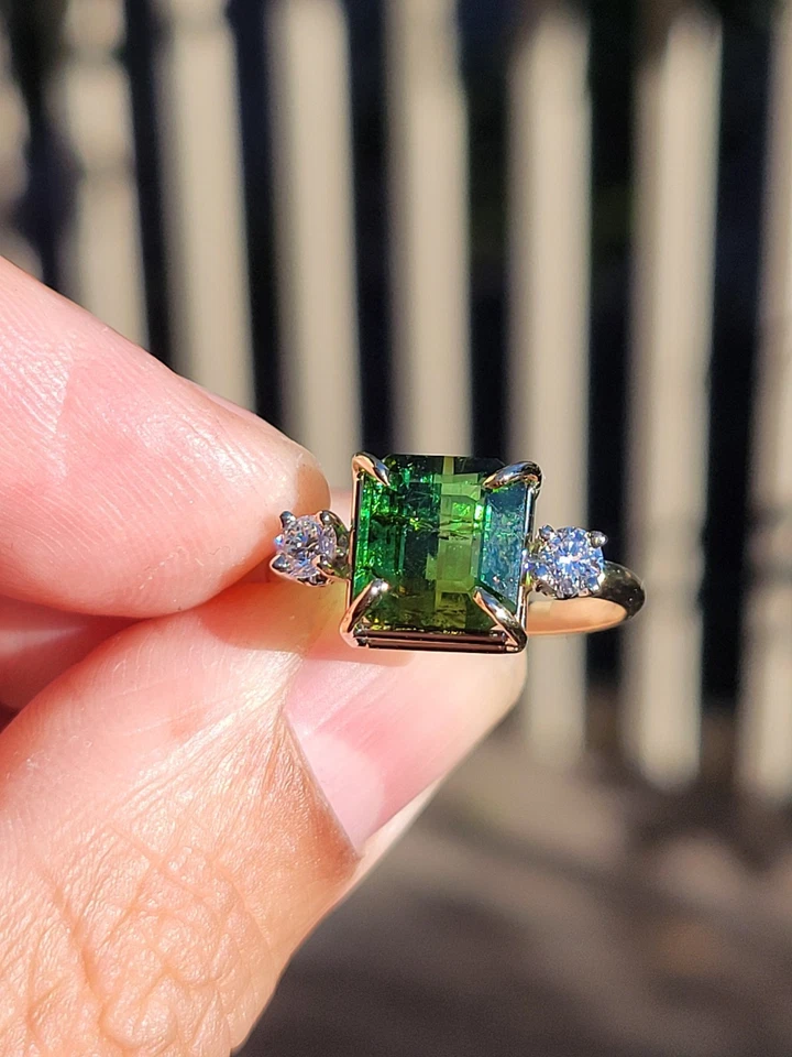 Natural Green Tourmaline 4ct and diamond ring solid 14k yellow gold NO RESERVE!! - Image 2 of 4