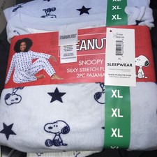 Women s Peanuts Fleece Pajamas Size XL 16/18