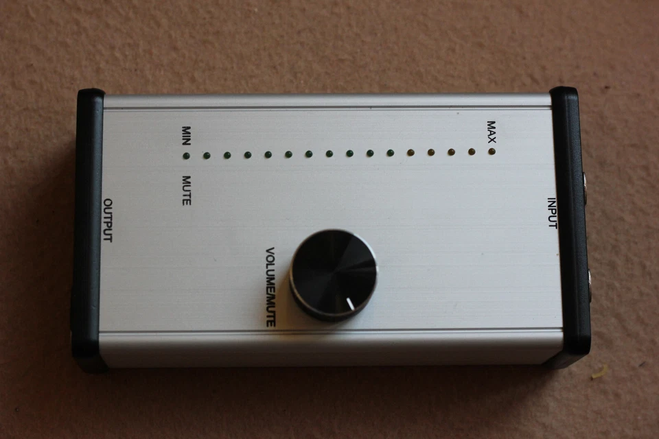 Volume Control Relay Attenuator IR Control 2 channels XLR - Image 2 of 4