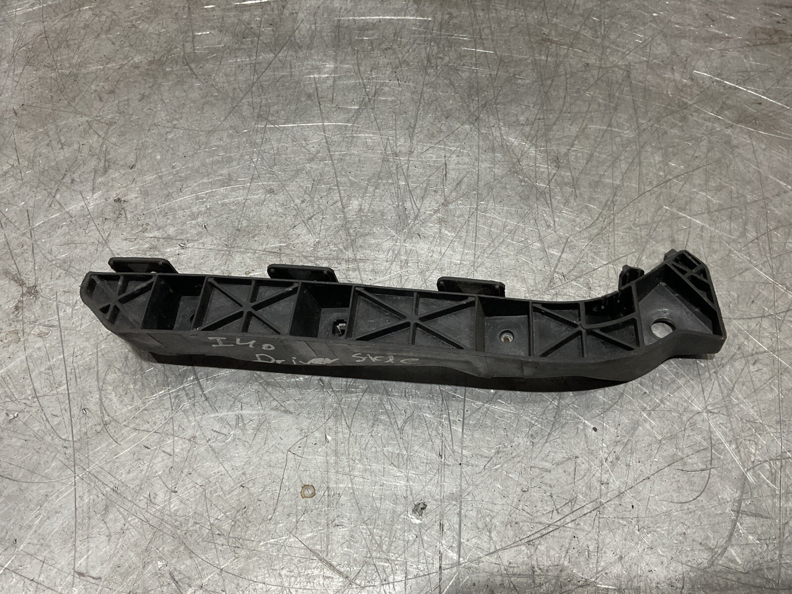 Hyundai I40 Bumper Mount Bracket Front Right Driver Side OFFSIDE 