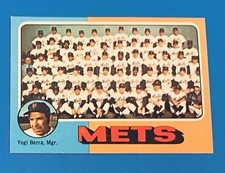 1975 TOPPS BASEBALL MINI #421 NEW YORK METS TEAM CARD BERRA MGR. (HOF) NRMT-MT