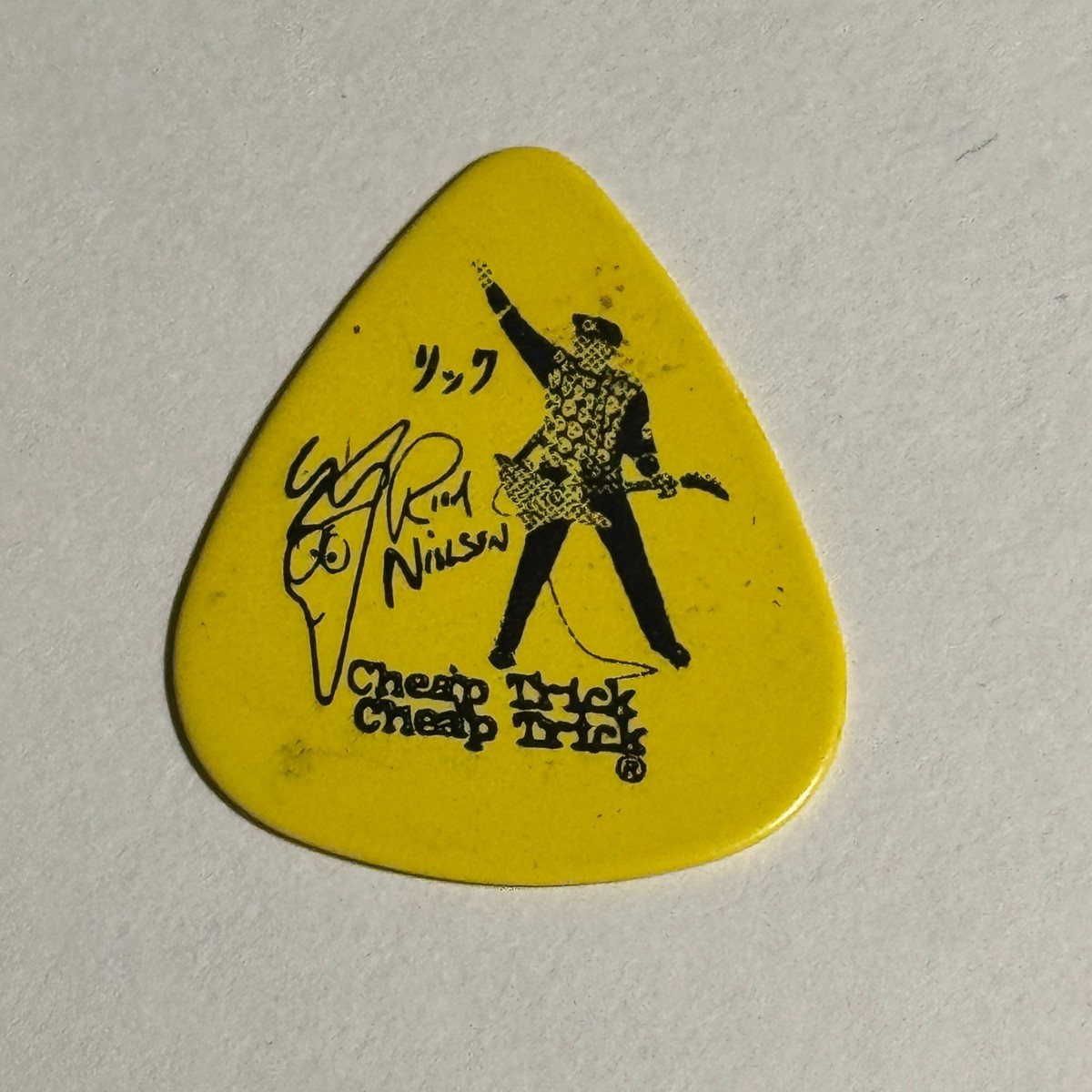Cheap Trick Rick Nielsen ギターピック Cheap Trick Rick Nielsen Guitar Pick 2004 Special One Tour Stage