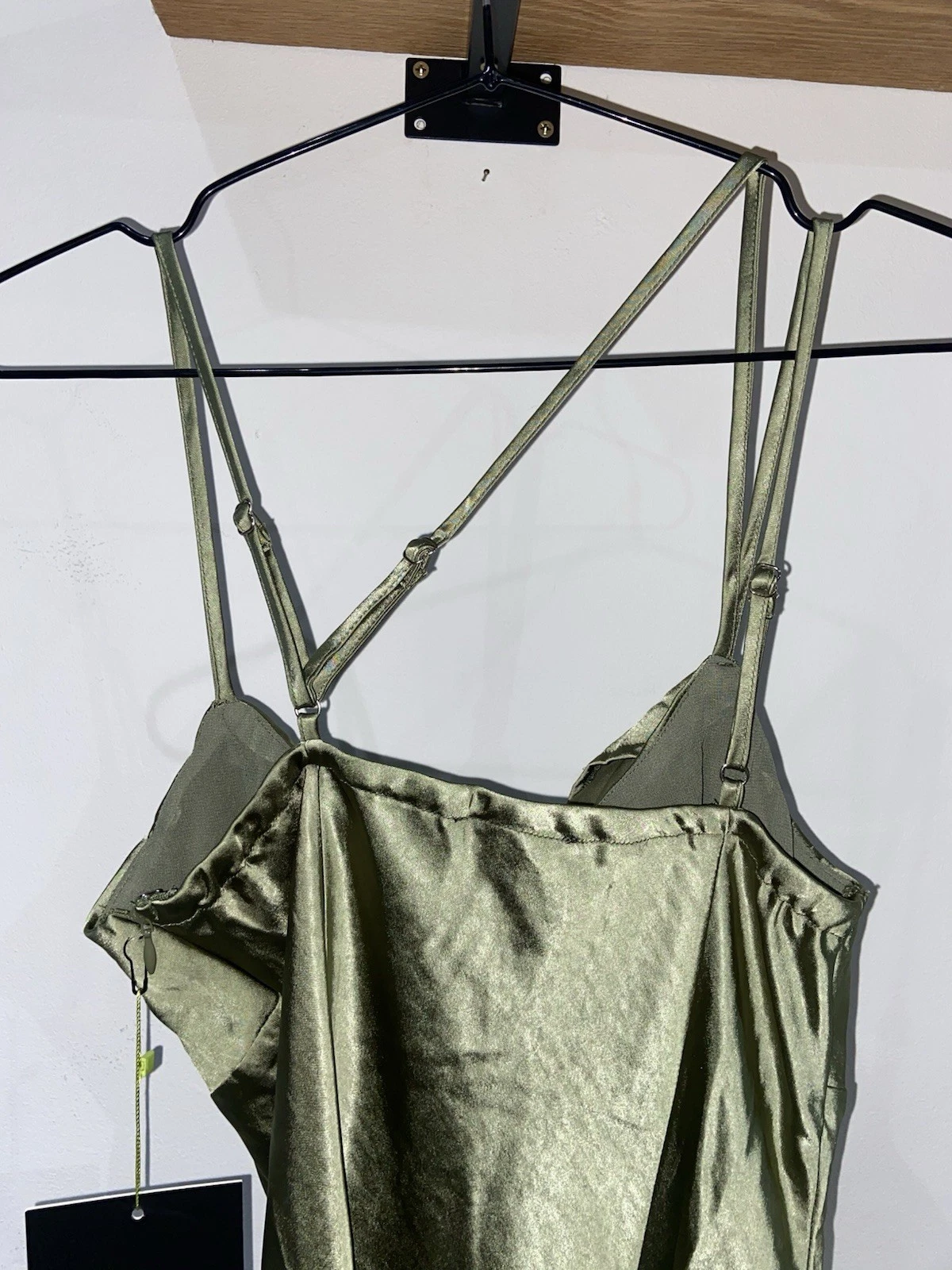 VETEMENTS Abbigliamento Linee Parallele Abito Verde Cachi Taglia 8