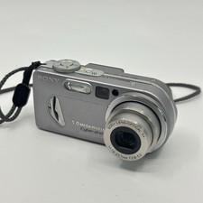 Sony Cybershot DSC-P10 5.0MP Digital Camera NO CHARGER OR CARD - TESTED, WORKS
