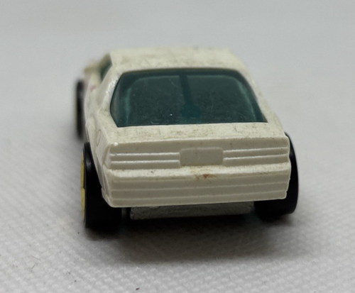 Hot Wheels 80'S CHEVY CAMARO Z-28 Gold 7 Spoke, Die Cast Car - Picture 4 of 8