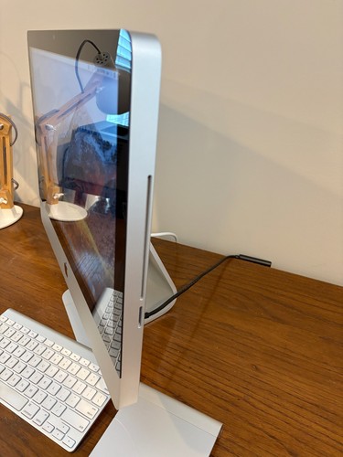 Apple iMac 21.5" Mid 2011 Intel Core i5 2.7GHz 16GB RAM 250GB SSD w/ KB/Trackpad - Picture 14 of 16