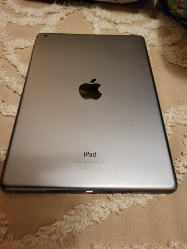 Apple iPad Air A1474 (1st Generation) 128GB Space Gray