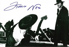 Franco Nero "Django" Autogramm signed 20x30 cm Bild s/w