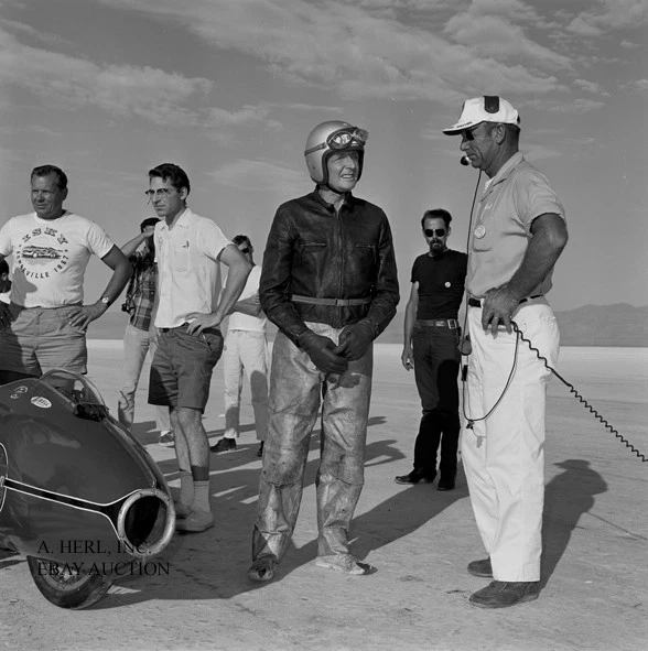 Burt outlet munro bonneville
