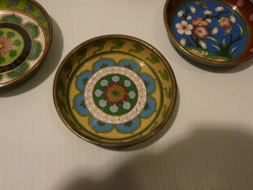 Enamelware Set 5 Small Shallow Bowls, Multicolor, Florals - Picture 5 of 7