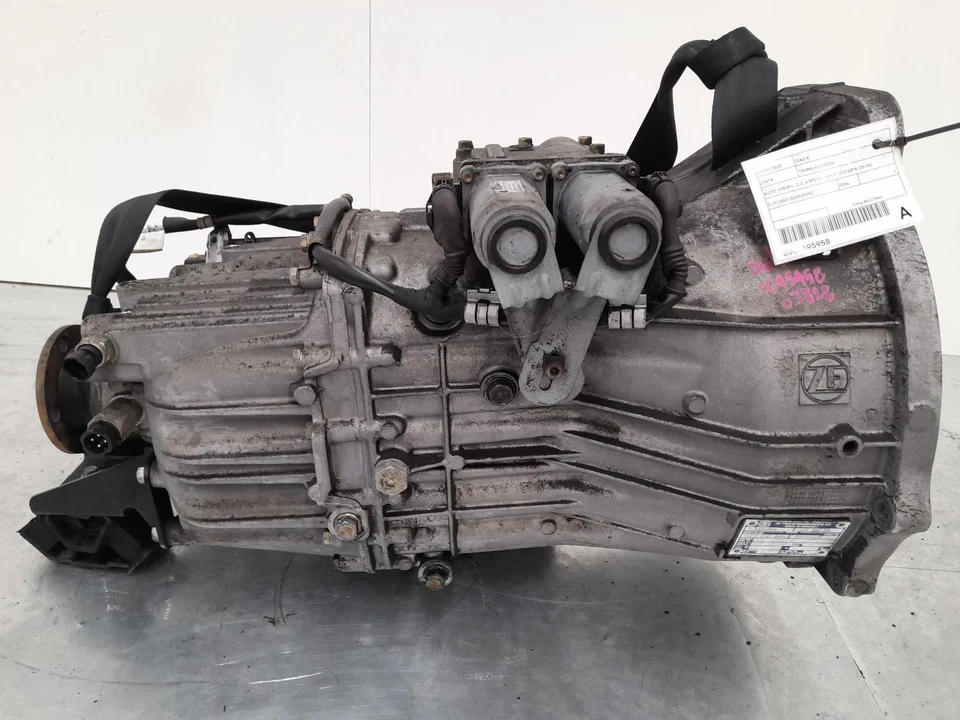 IVECO DAILY TRANSMISSION AUTO 2.3 6 SPEED AGILE 3RD GEN 2000-2006 193500Kms - image 3 of 4