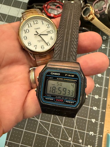 23 Fossil Timex Expedition Armitron Wenger SAK Design Watch Lot Sports Digital - Picture 17 of 23