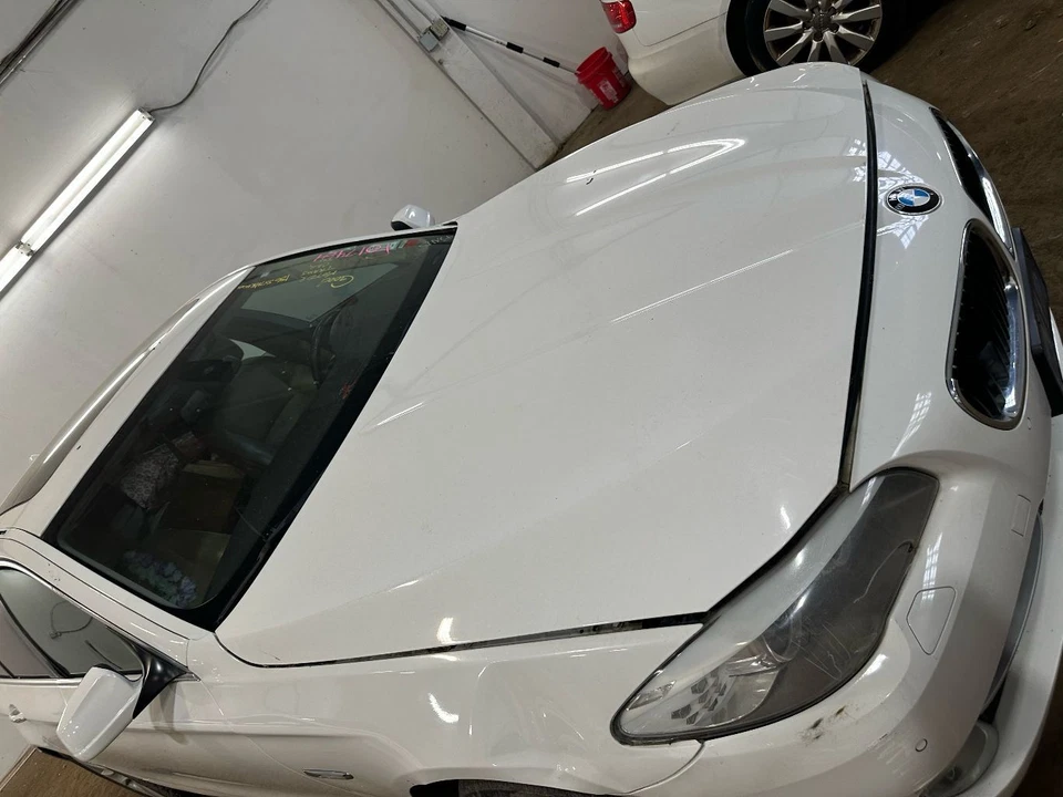 Used Hood fits: 2012 Bmw 528I  Grade A Foto 2 de 4