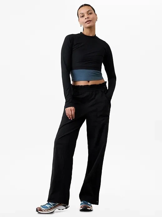 NWT Athleta Trekkie Parachute High Rise Straight Leg Pants Black Size M