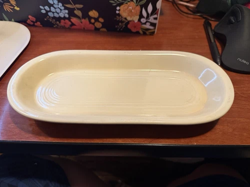 VINTAGE IVORY (1939-1946) FIESTA  UTILITY TRAY-FIESTAWARE