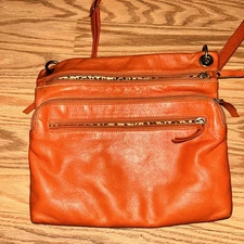 ili New York Leather Crossbody Bag Purse RIFD Organizer Multiple Zip Pockets