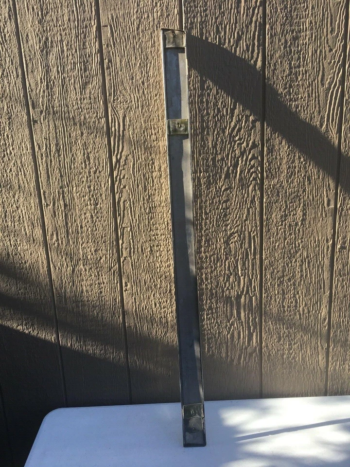 Buick LeSabre 1977-1979 moldura de puerta delantera lado del conductor Foto 3 de 4