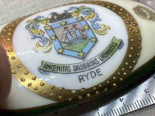 Original Victorian Crested China Ware Ornament / Lid - RYDE - Isle of Wight - Picture 9 of 12